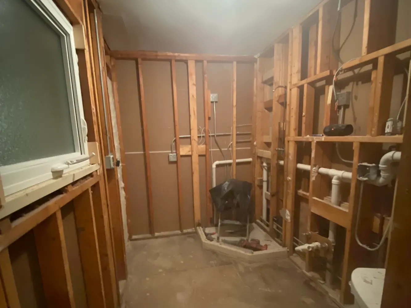 bathroom remodeling before